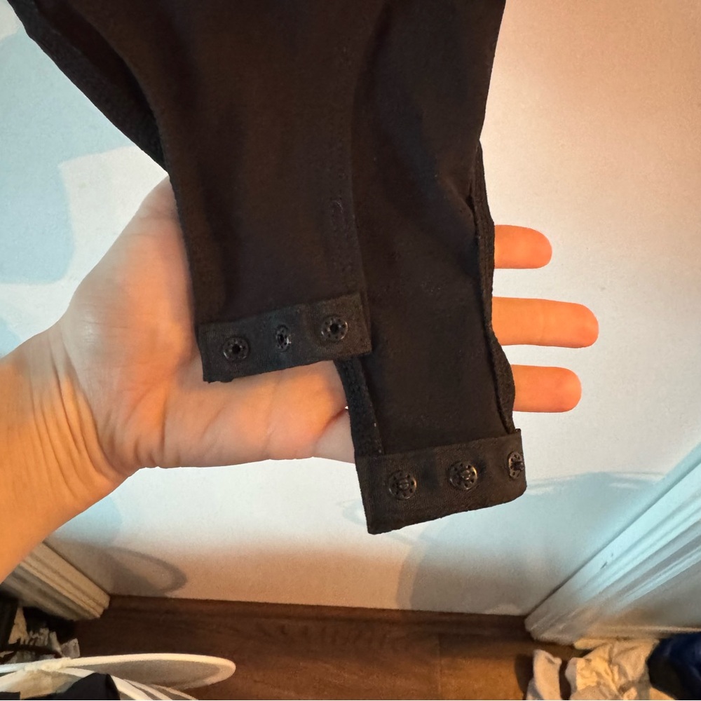 Black High-Neck Bodysuit - Picture 4 of 11
